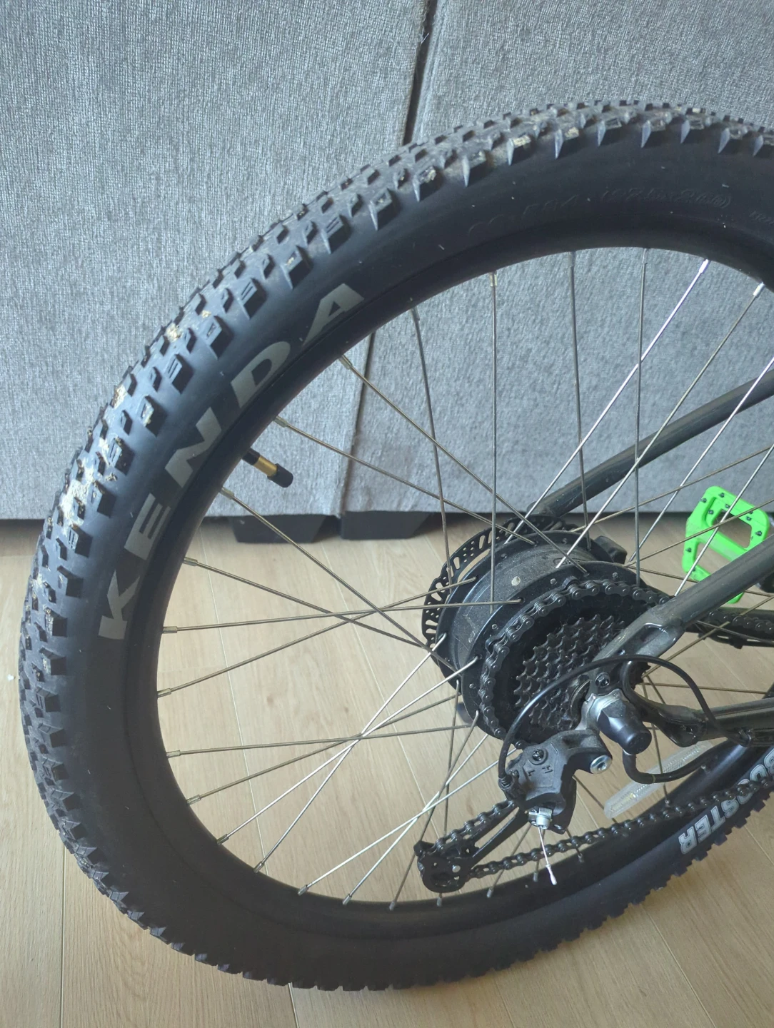 Cannondale Electric Mountain Bike - photo 3