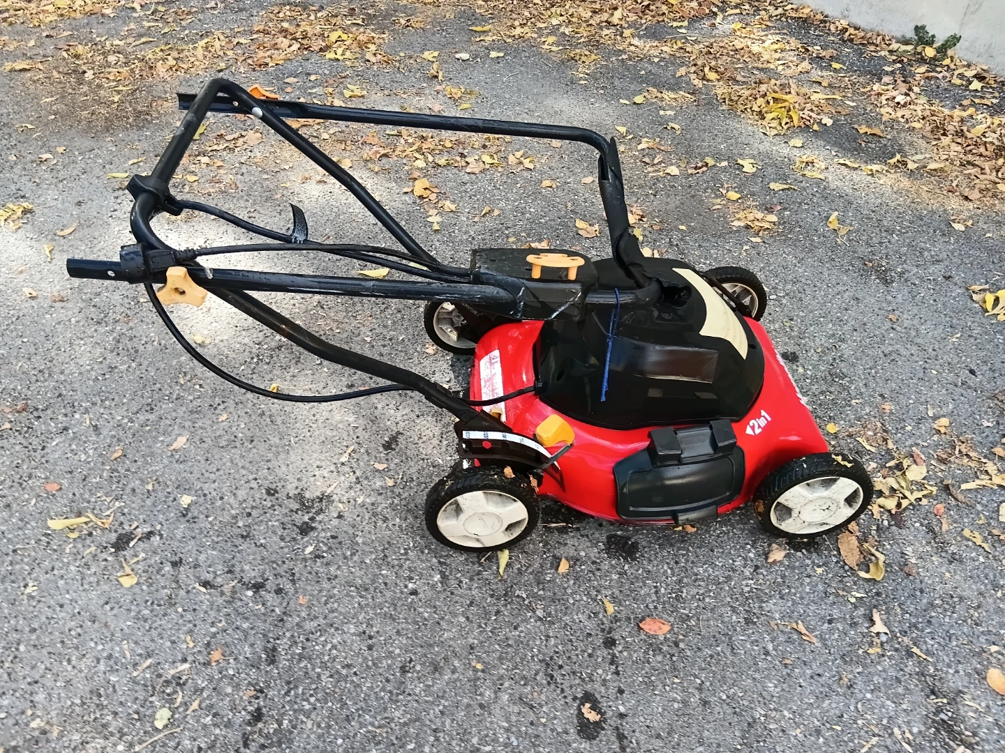 Homelite 18-inch 2-in-1 Compact Electric Lawnmower - photo 4