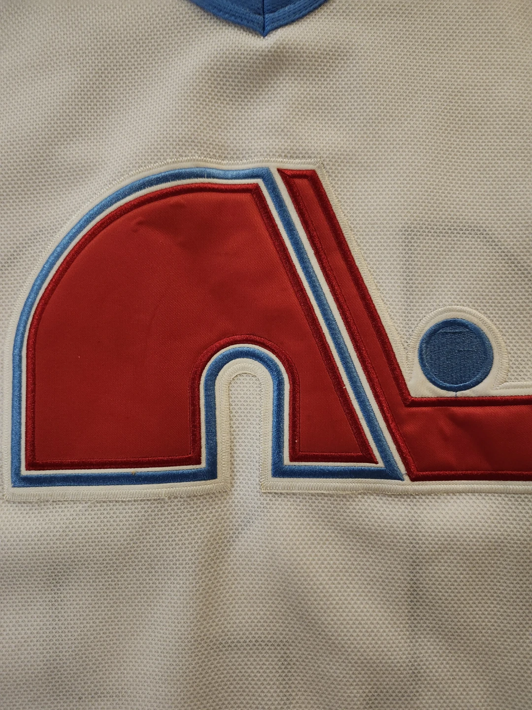 CCM Quebec Nordiques Sakic Jersey Size 52 - photo 2