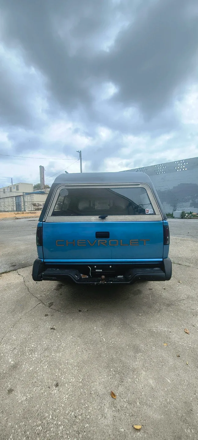 Chevrolet S10 Pickup Truck - photo 3