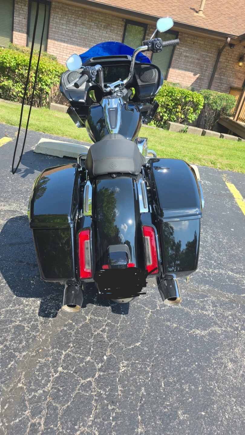 Harley-Davidson Road Glide 117 - photo 3