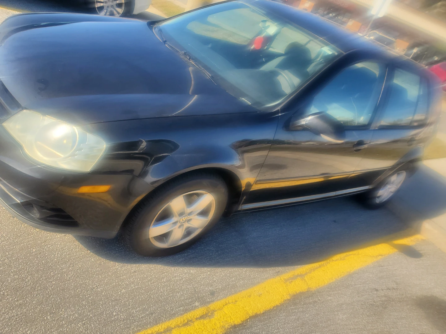 Volkswagen Golf City Hatchback - photo 2