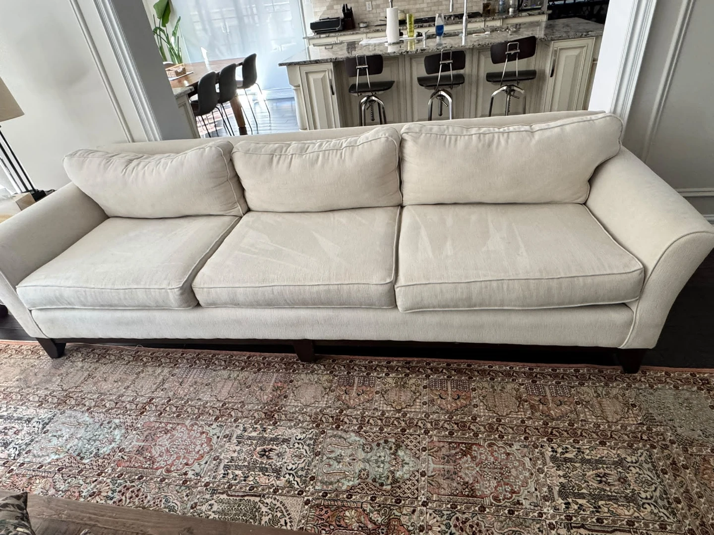 Off-white three-seater sofa - photo 5