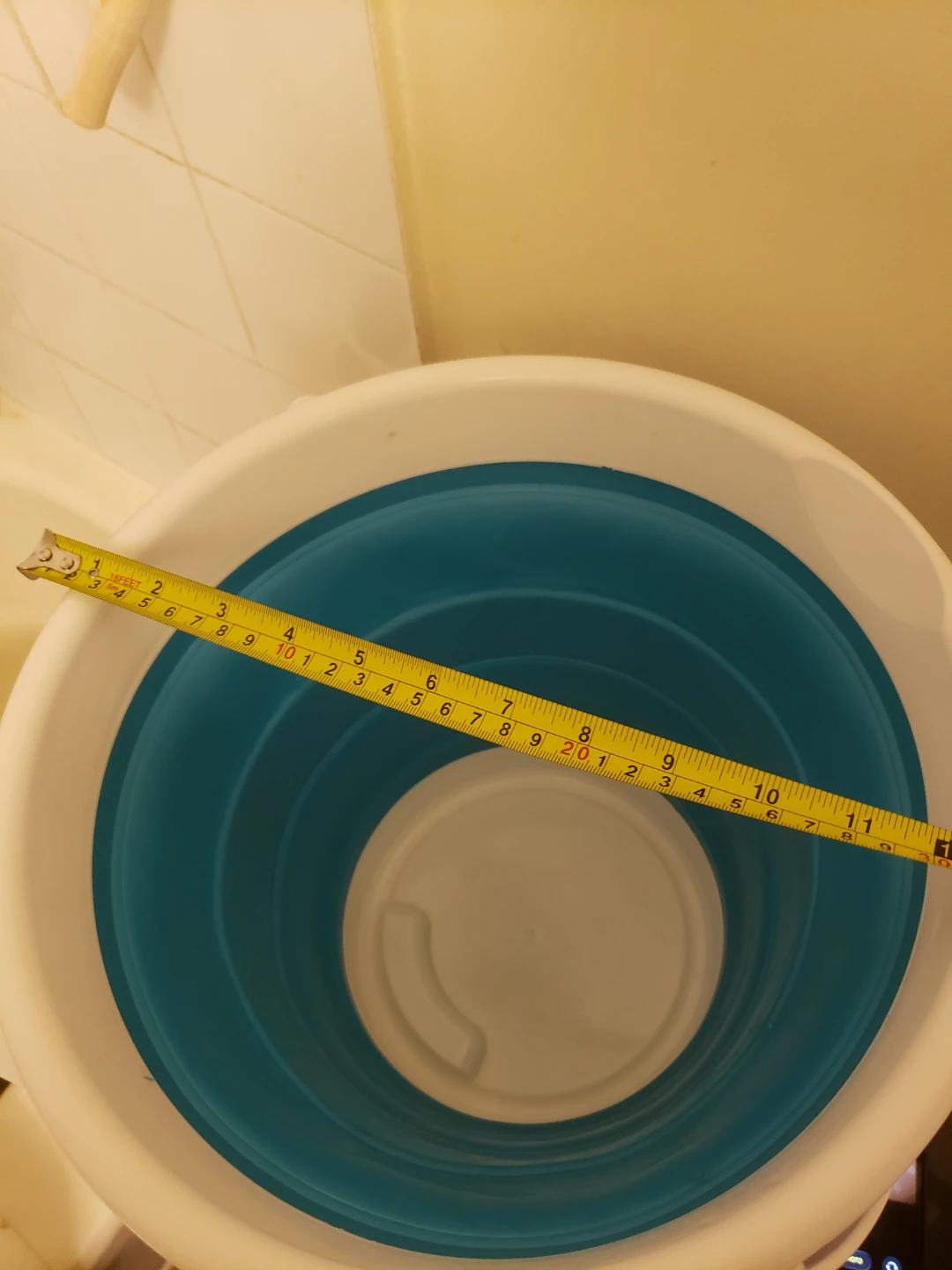 Little Folding Washing Machine with foldable plastic bucket - photo 4