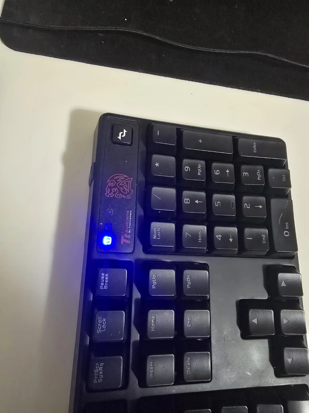 Tt eSPORTS Poseidon Z Mechanical Gaming Keyboard - photo 4