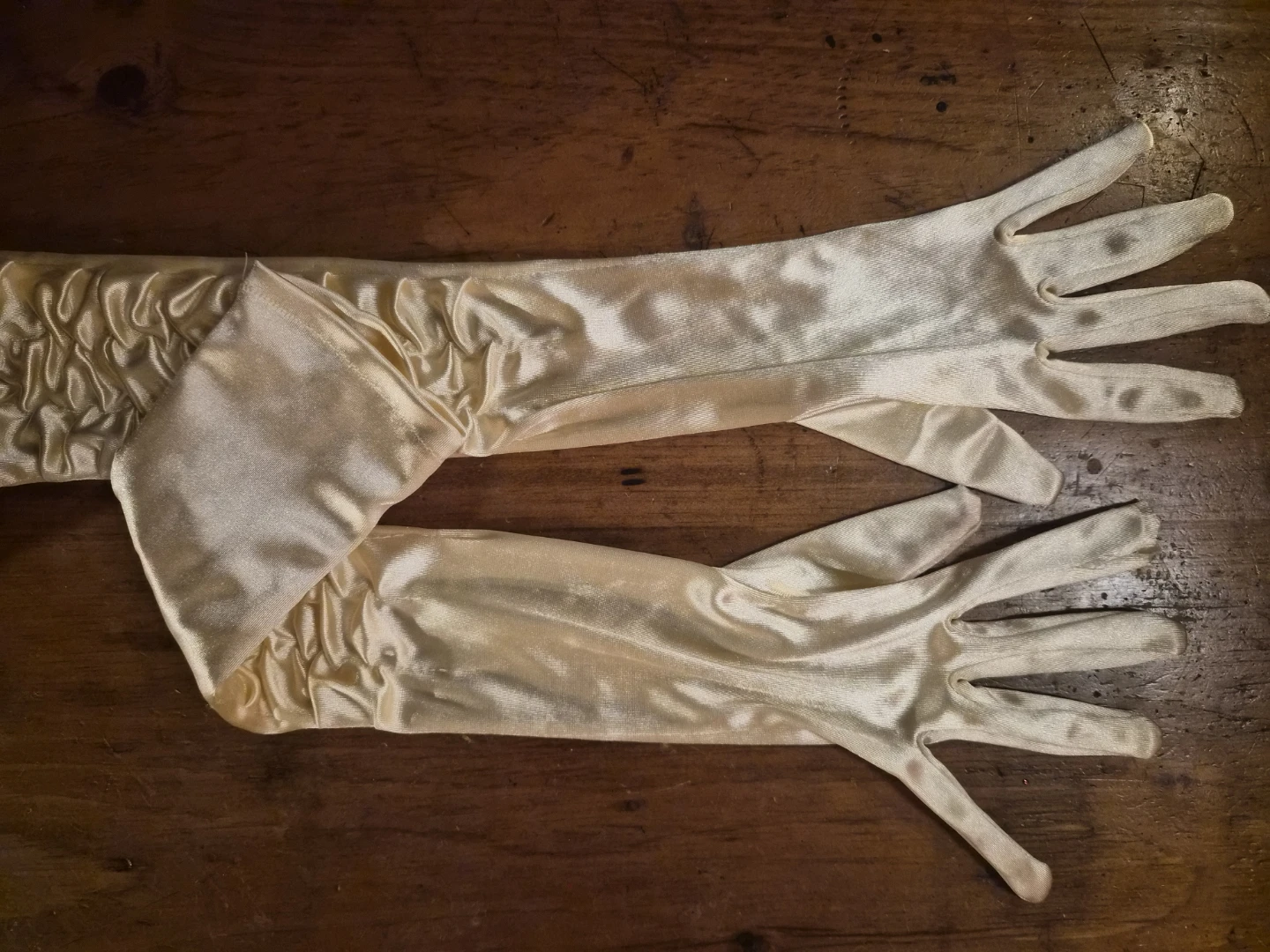 Halloween satin gloves!