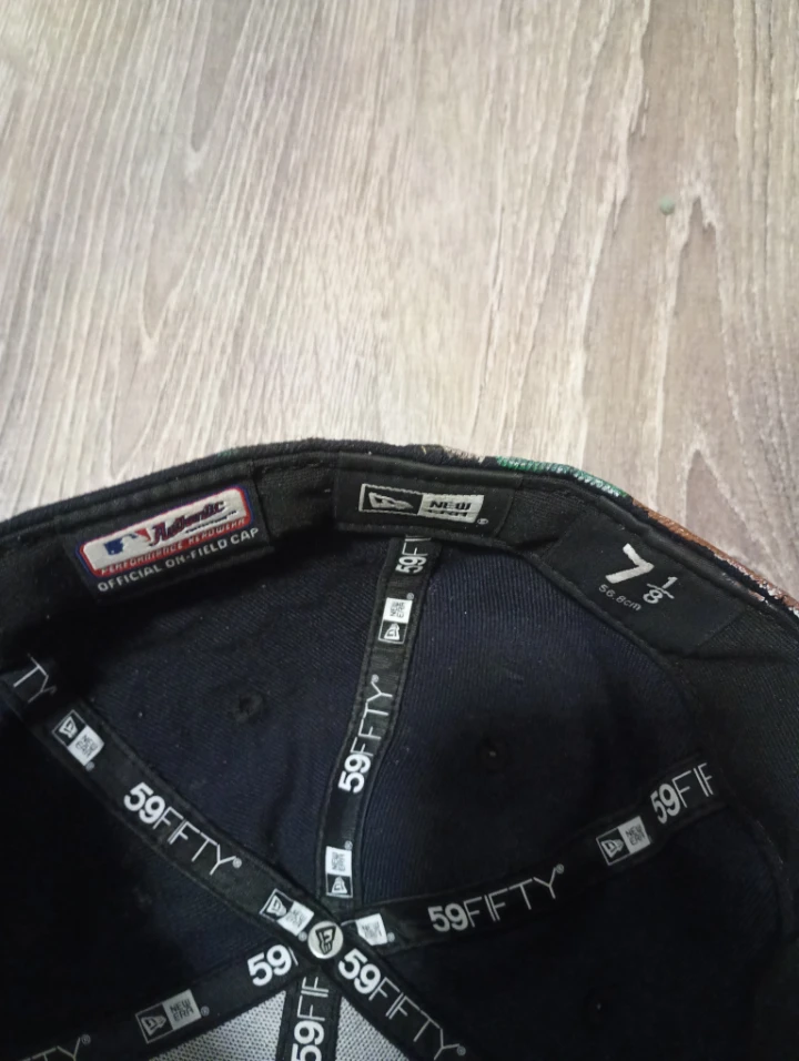 New Era Custom NY Yankees Cap 7 1/8 - photo 5