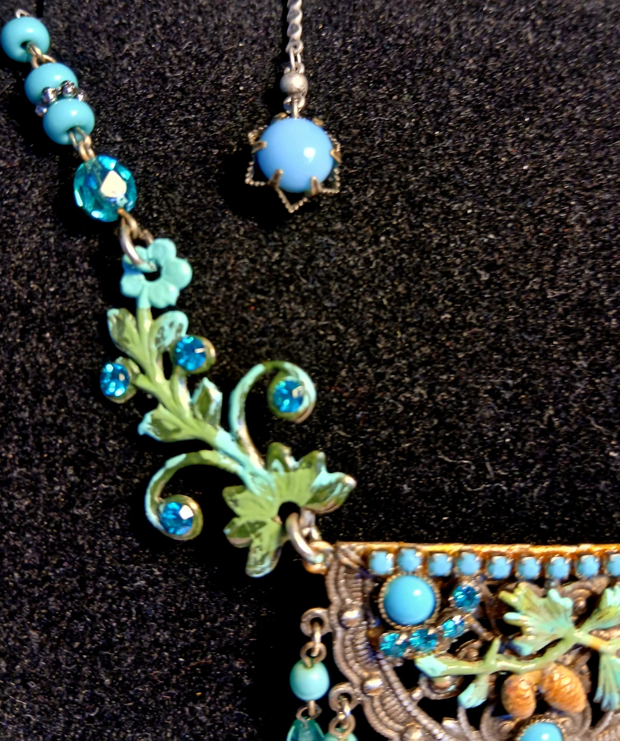 Vintage-Style Turquoise and Teal Bead Necklace and Earring Set - photo 4