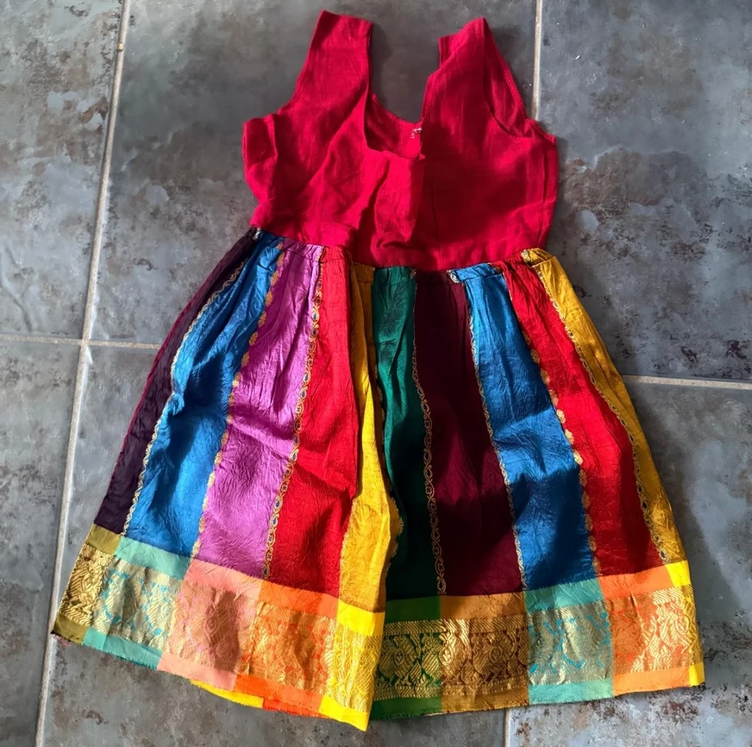 2 Dresses for Girls 3-4 years old - photo 2