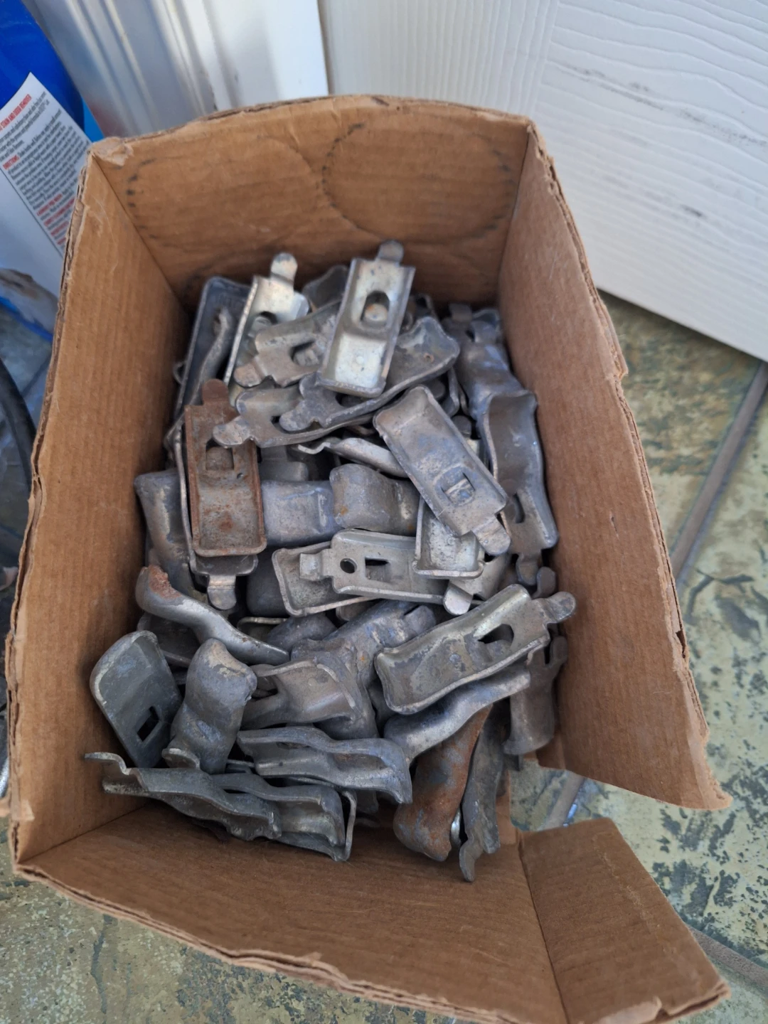 Metal Industrial Shelving Units $40 - photo 3