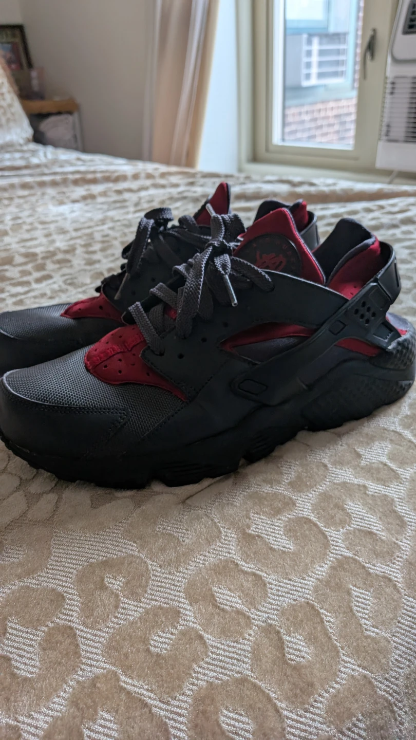 Nike Air Huarache Sneakers Men's 10.5