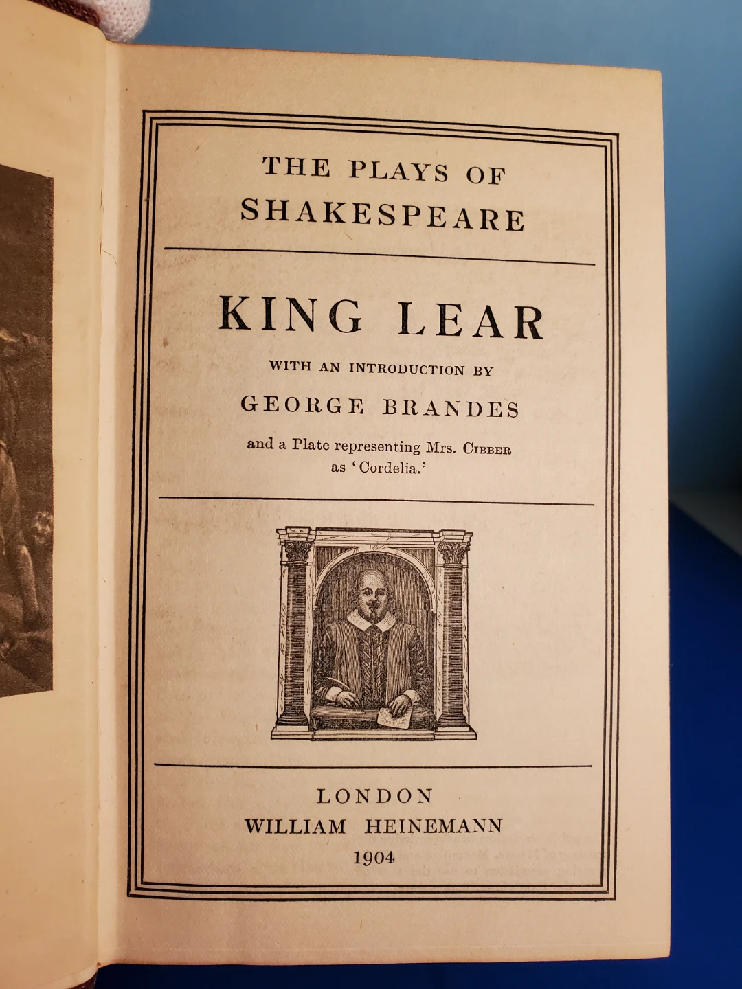 Plays of Shakespeare antique book (1904)