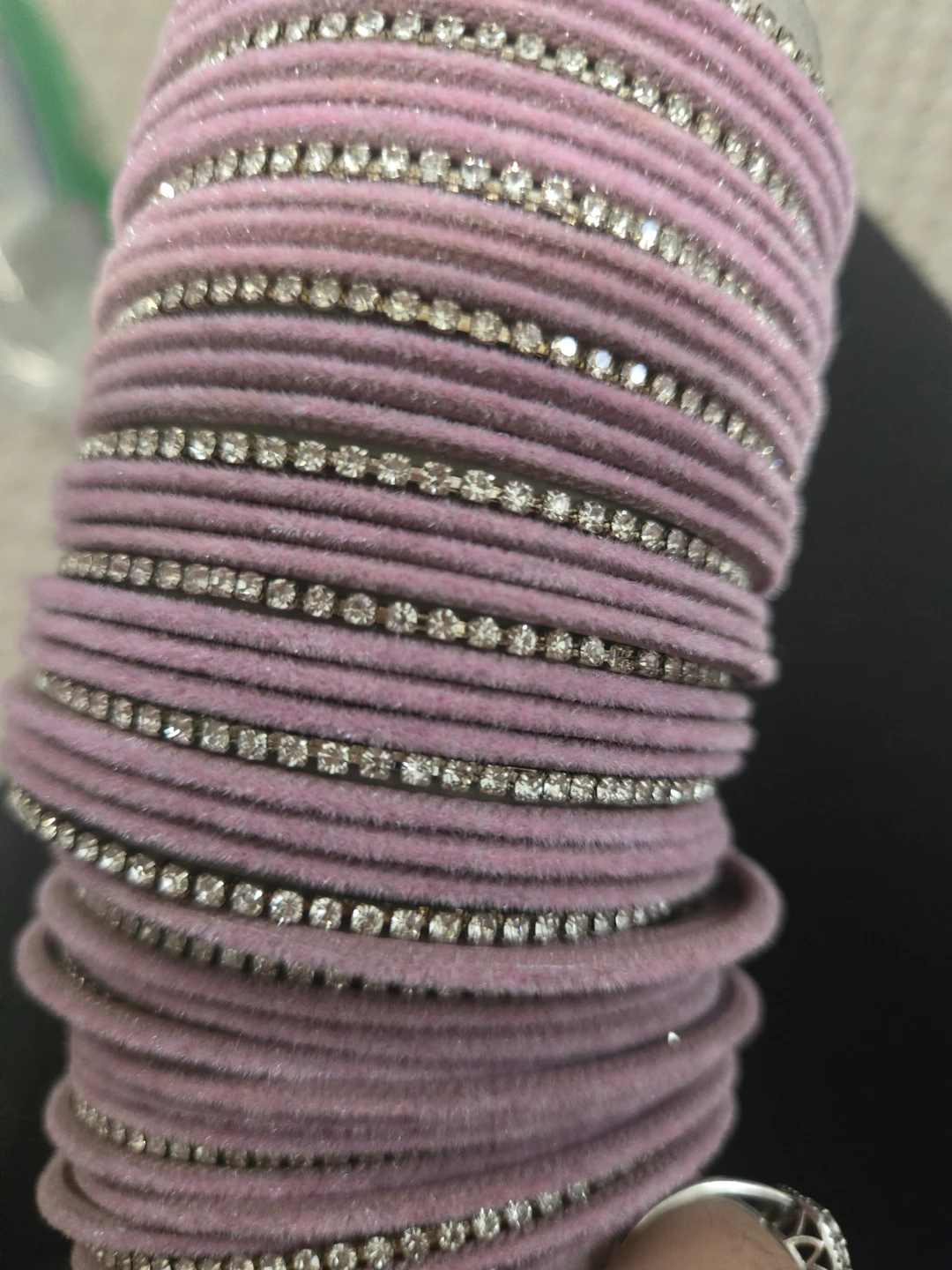 Set of pink velvet rhinestone bangles - photo 2
