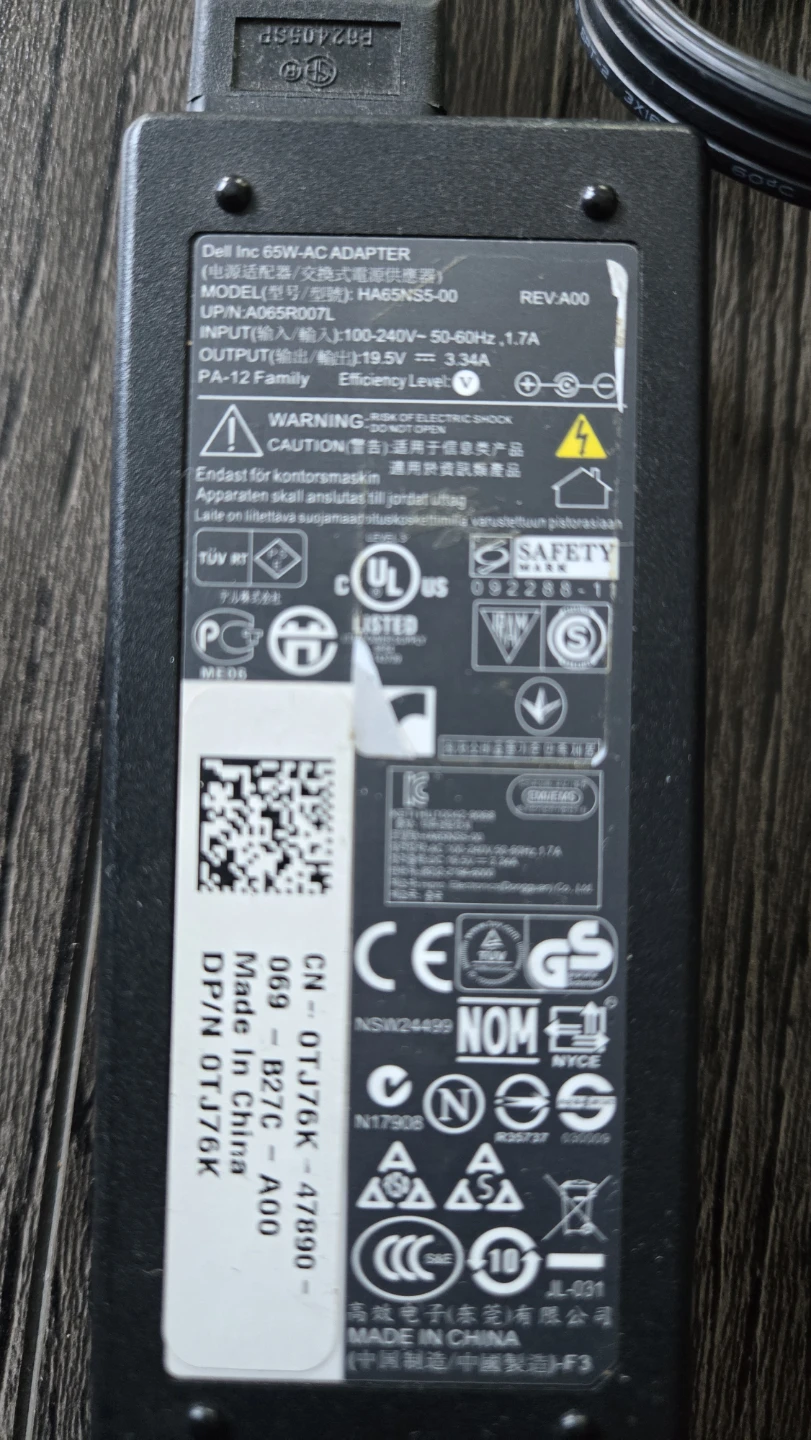 Dell 65W laptop AC Adapter Power Charger - photo 2