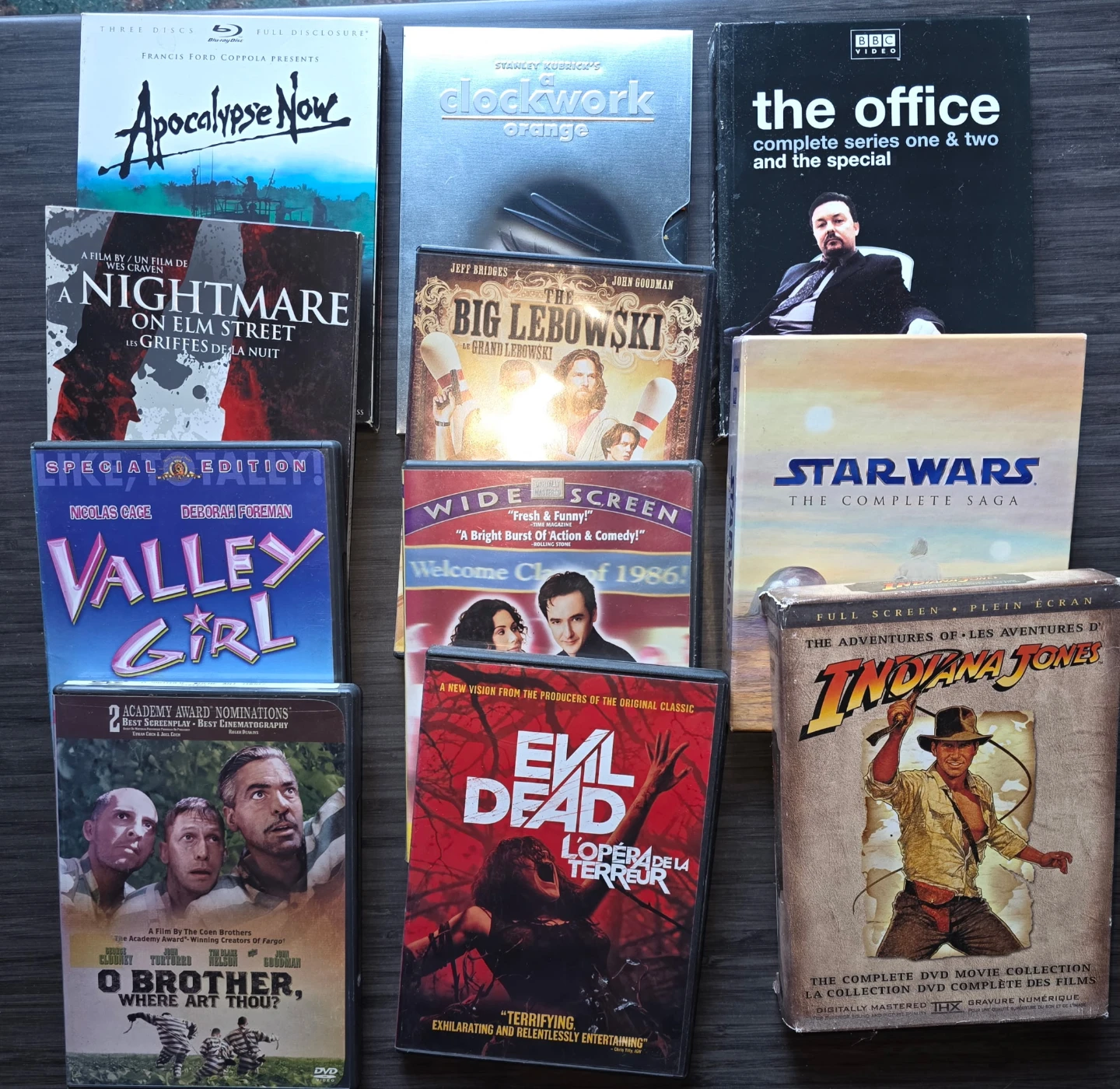 Assorted DVD/Blu-ray movie collection *Junction area