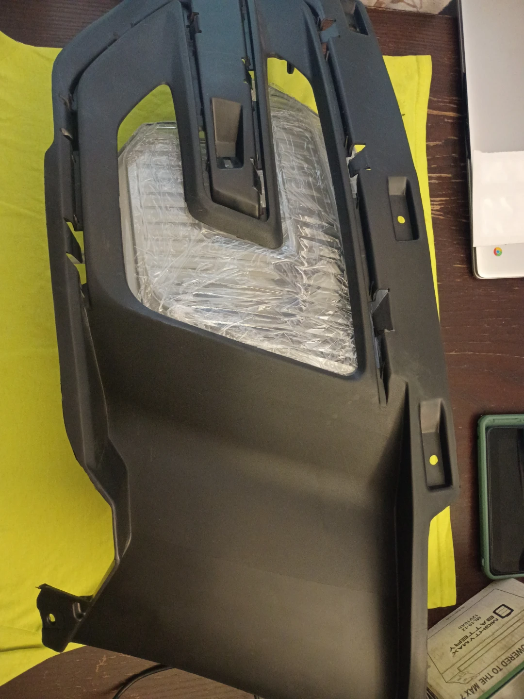 Automotive Fog Light Assembly