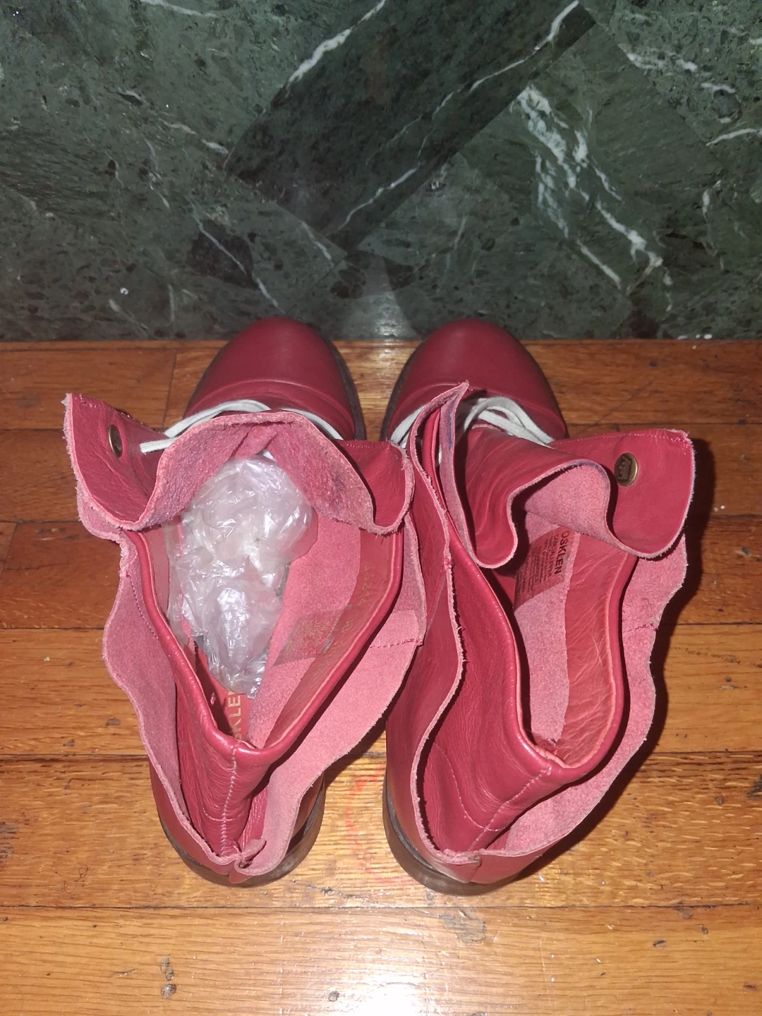 Red Boot/Shoe (9) - photo 3