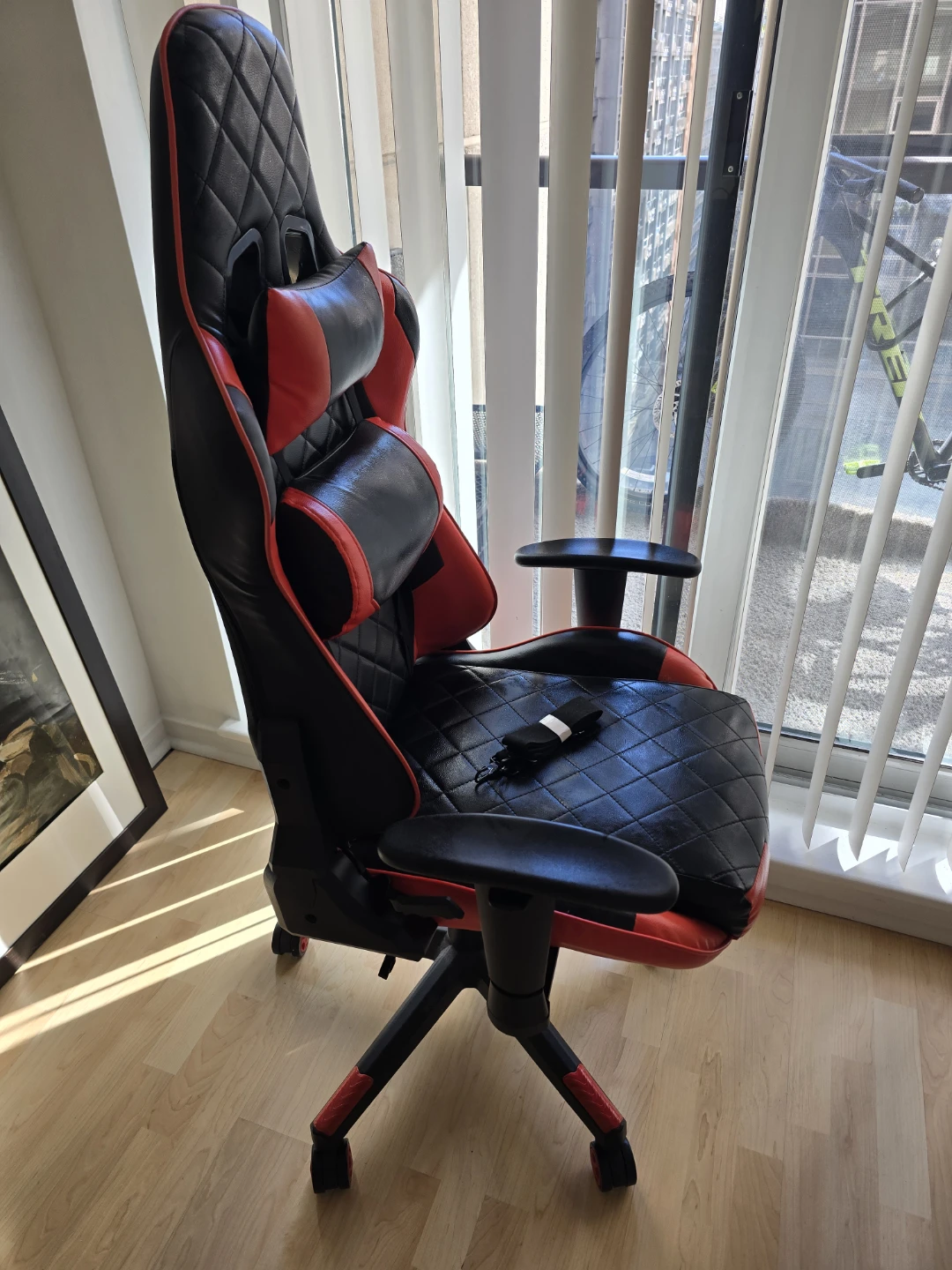 Black and red ergonomic gaming chair - photo 2