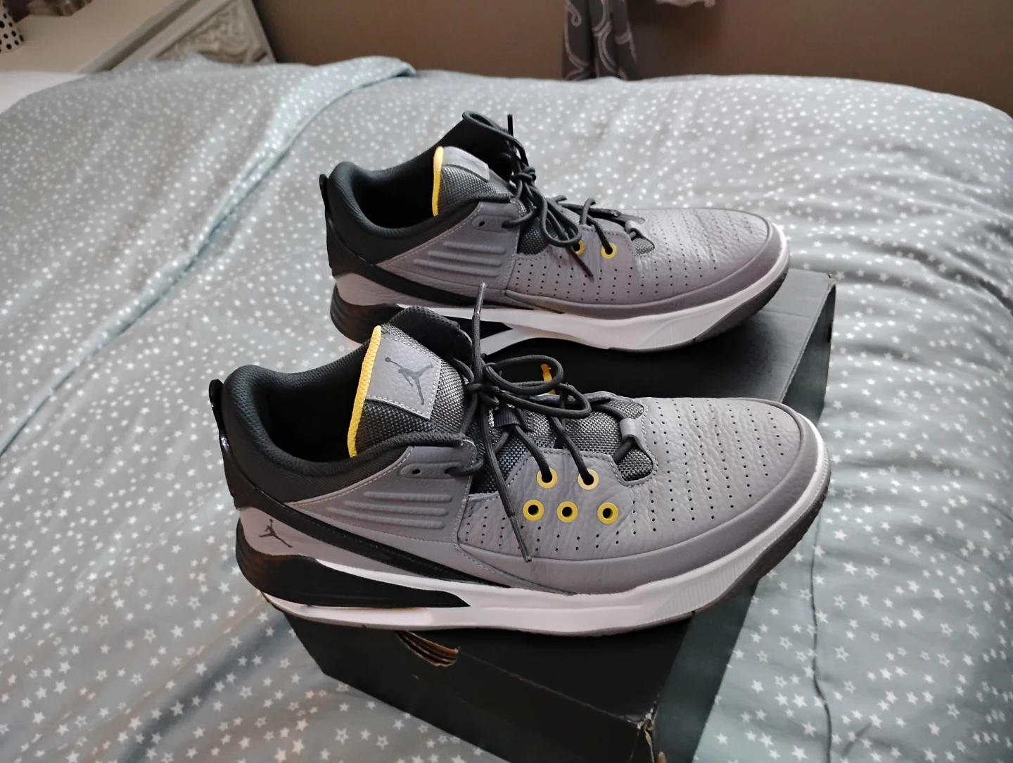 Men's size 10.5 Jordan Max Aura 5 Basketball Shoes - photo 3
