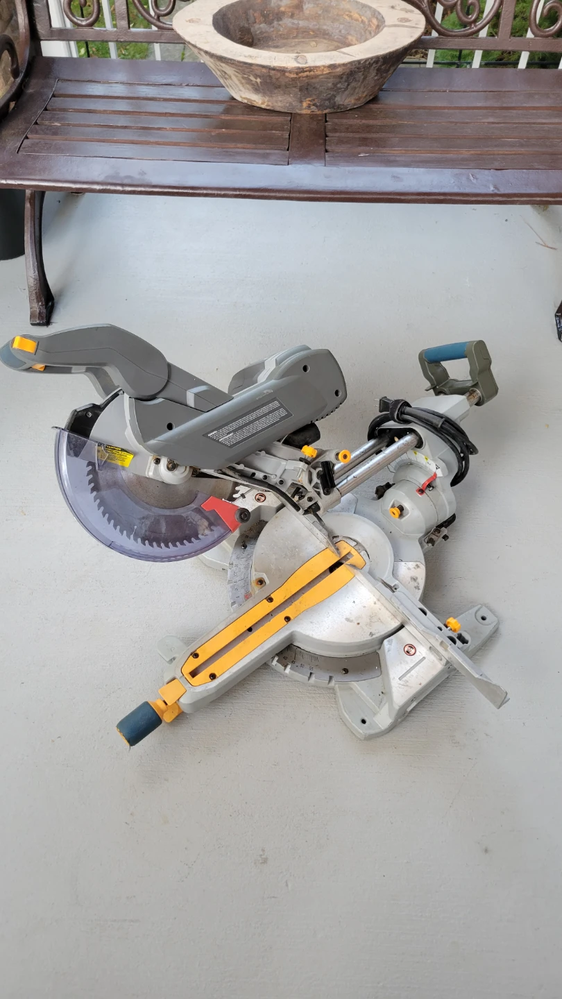 Mastercraft Maximum 10"  Sliding laser Mitre Saw - photo 3