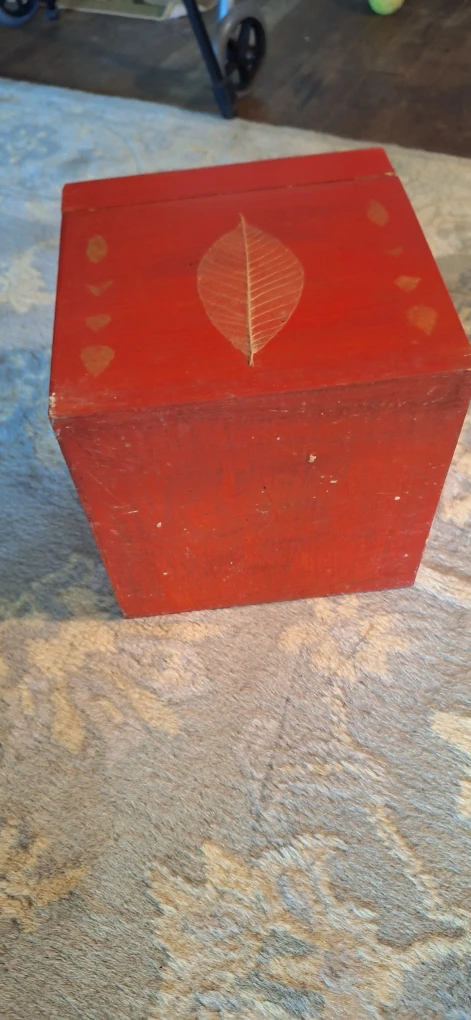 Red Wooden Decorative Box with Leaf Motif - photo 5