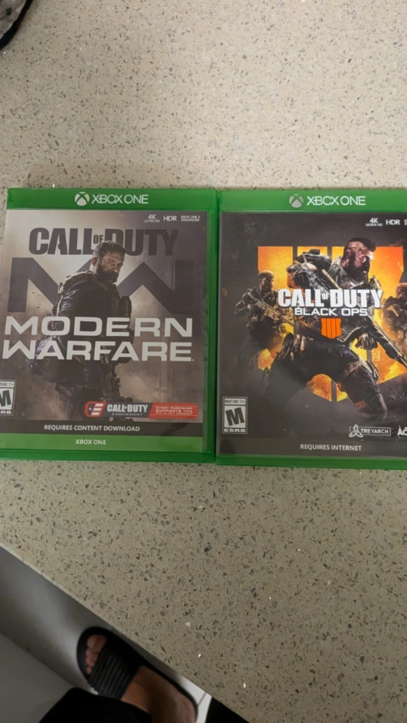 Call of Duty Modern Warfare and Black Ops 4 Xbox One