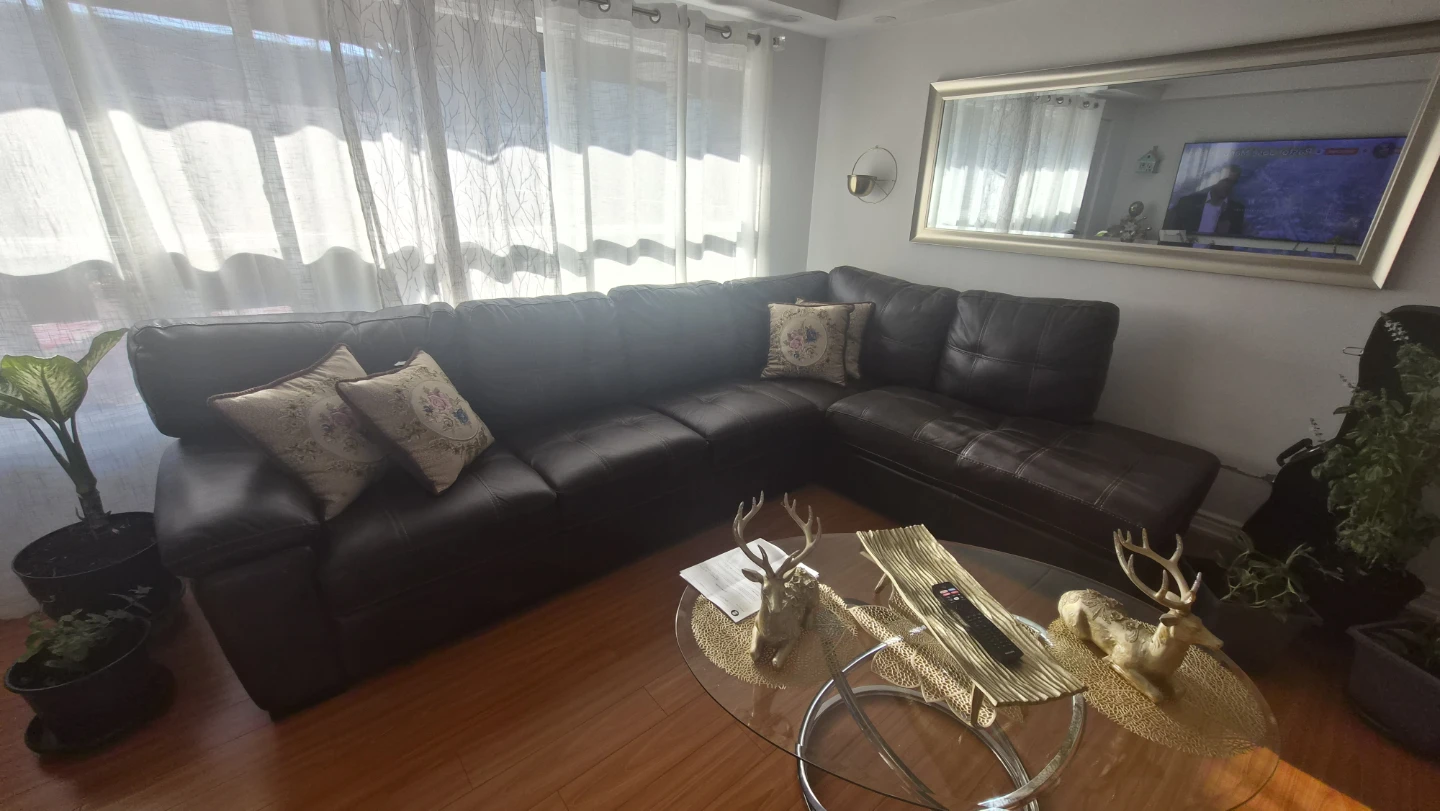 Dark brown faux leather sectional sofa - photo 2