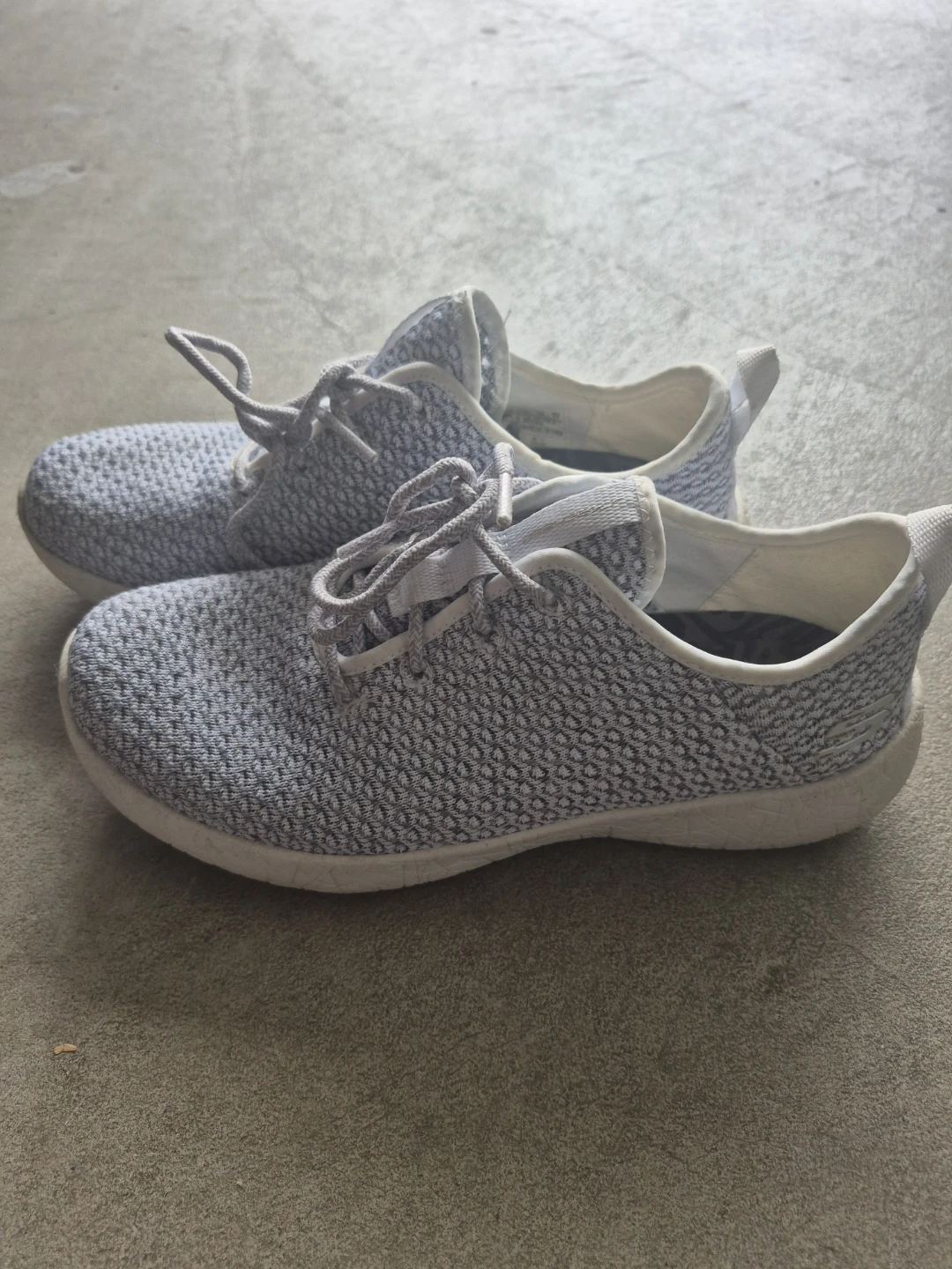Skechers Air-Cooled Memory Foam Sneakers Grey Size 8