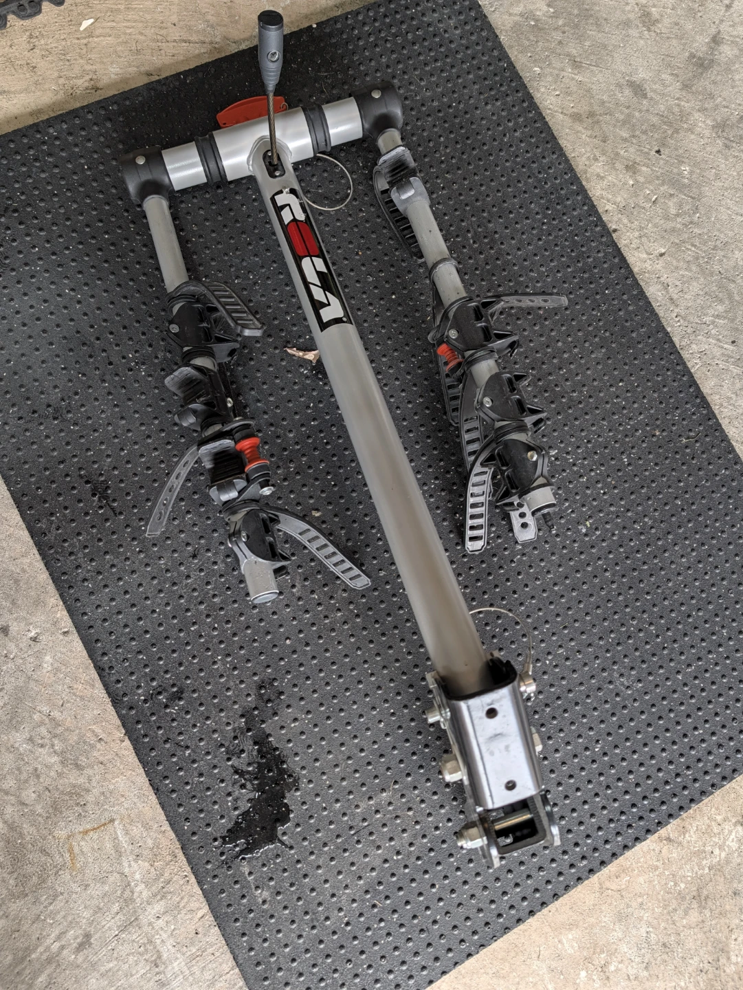 Rola Hitch-Mounted 4-Bike Rack