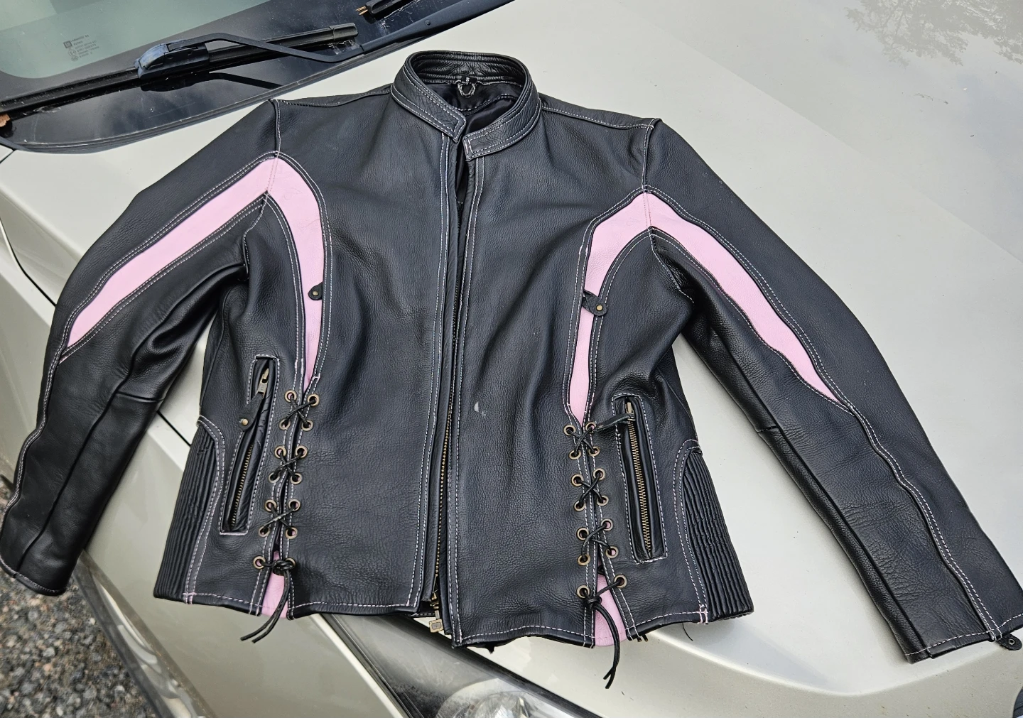 Ladies leather motorcycle jacket size SMALL.