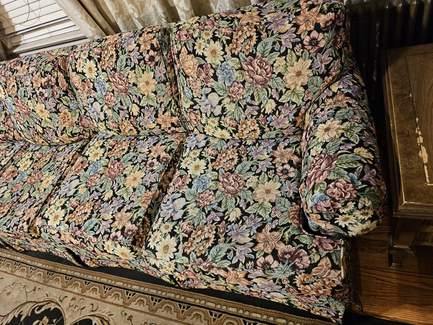 3-piece Victorian sectional couch - photo 2