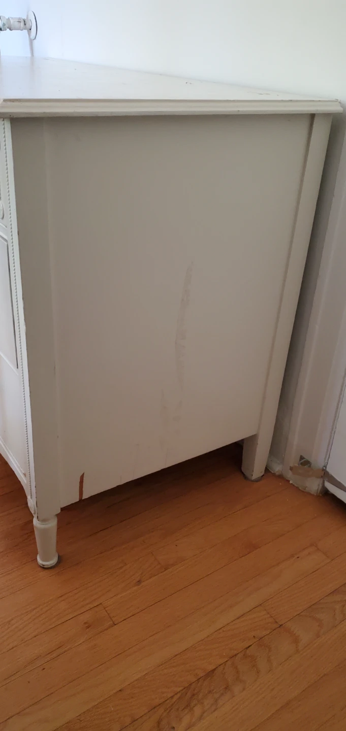 White wooden dresser - photo 4