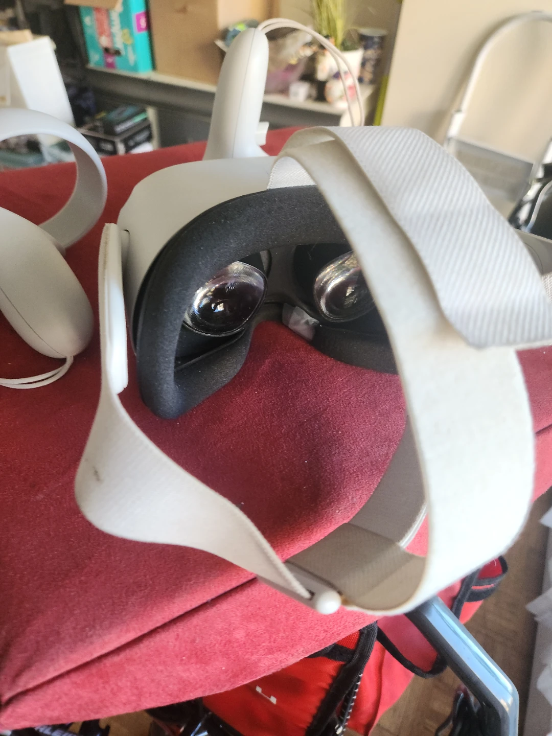 Meta Quest 2 VR Headset with Controllers - photo 2