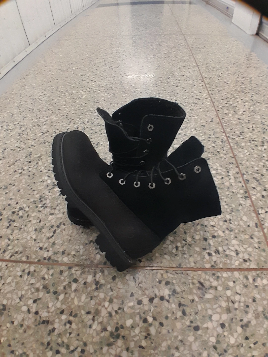 Timberland Black Winter Boots Women's Size 6 - photo 4