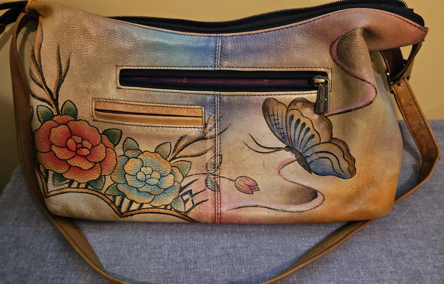 Anuschka Hand-Painted Genuine Leather Shoulder Bag - photo 3