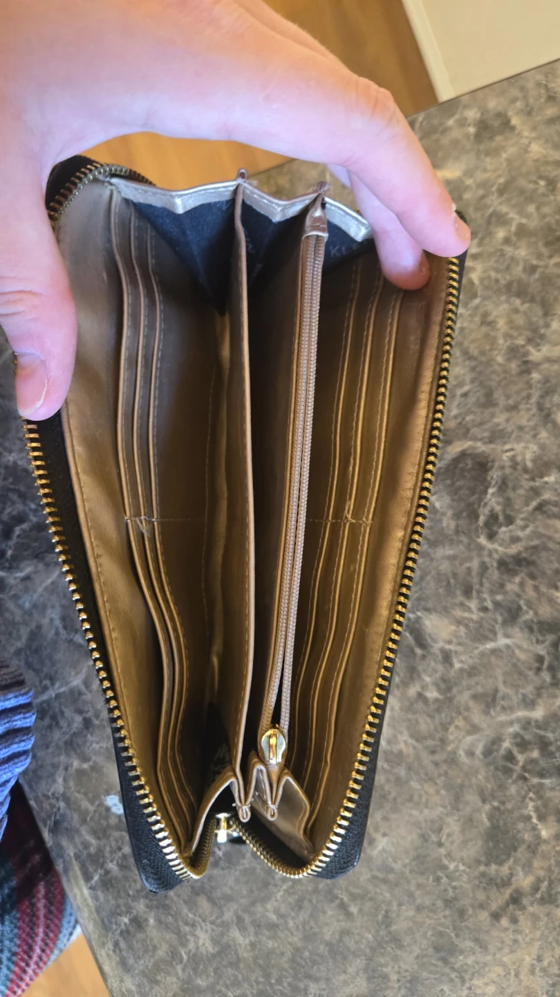Women's black wallet - photo 2