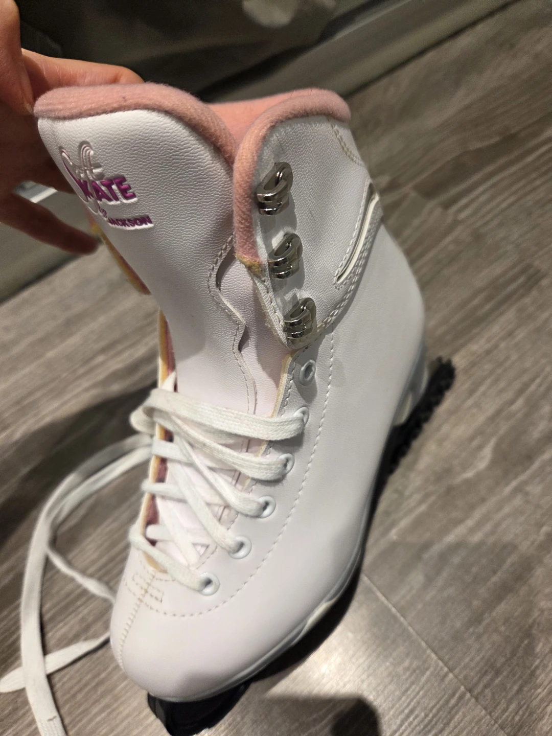Jackson Ultima Skate Size 3