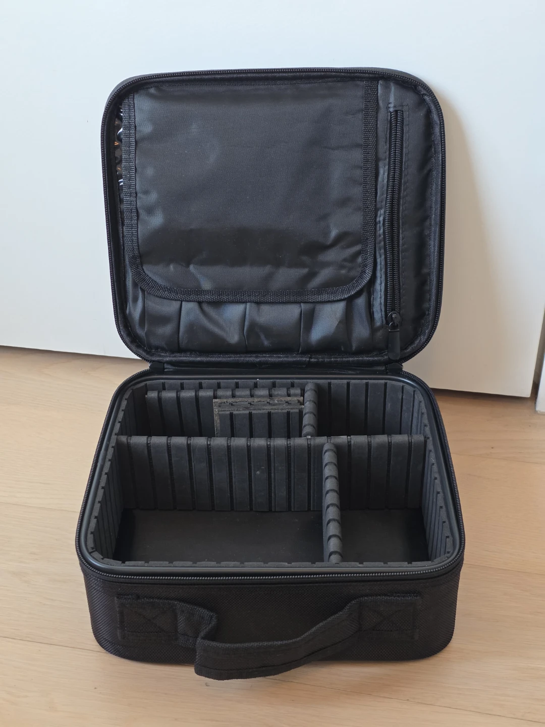 Black Makeup Travel Organizer Case - photo 2