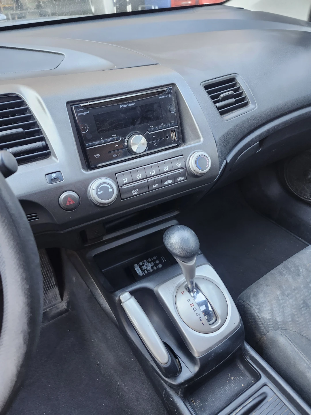 Vehicle - photo 2