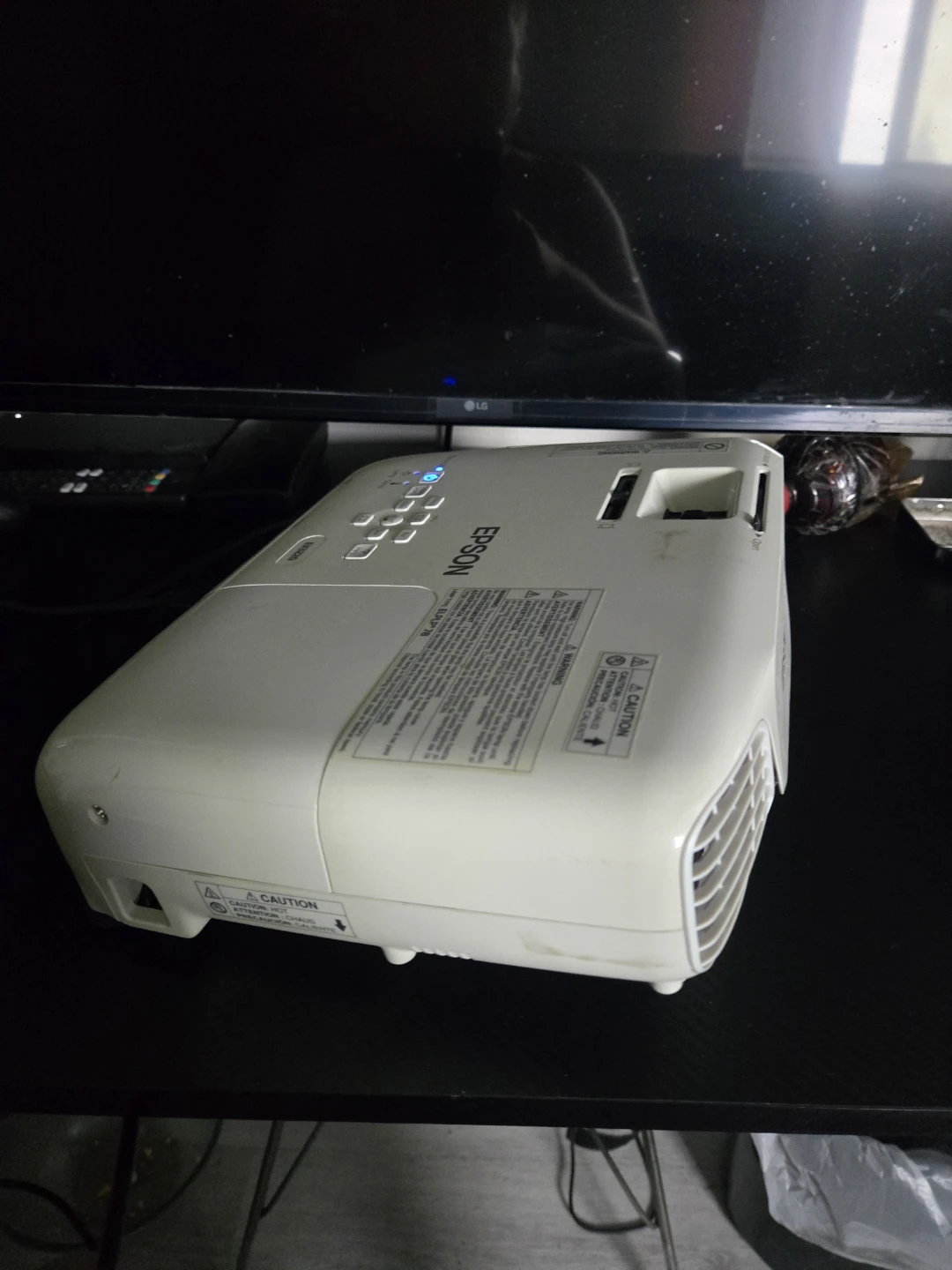 Epson EX3220 3LCD Projector - photo 3