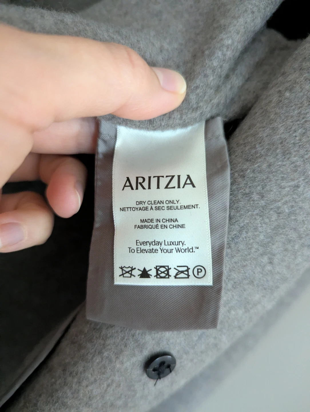 Aritzia The Only Coat - Taupe - Size Medium - photo 5