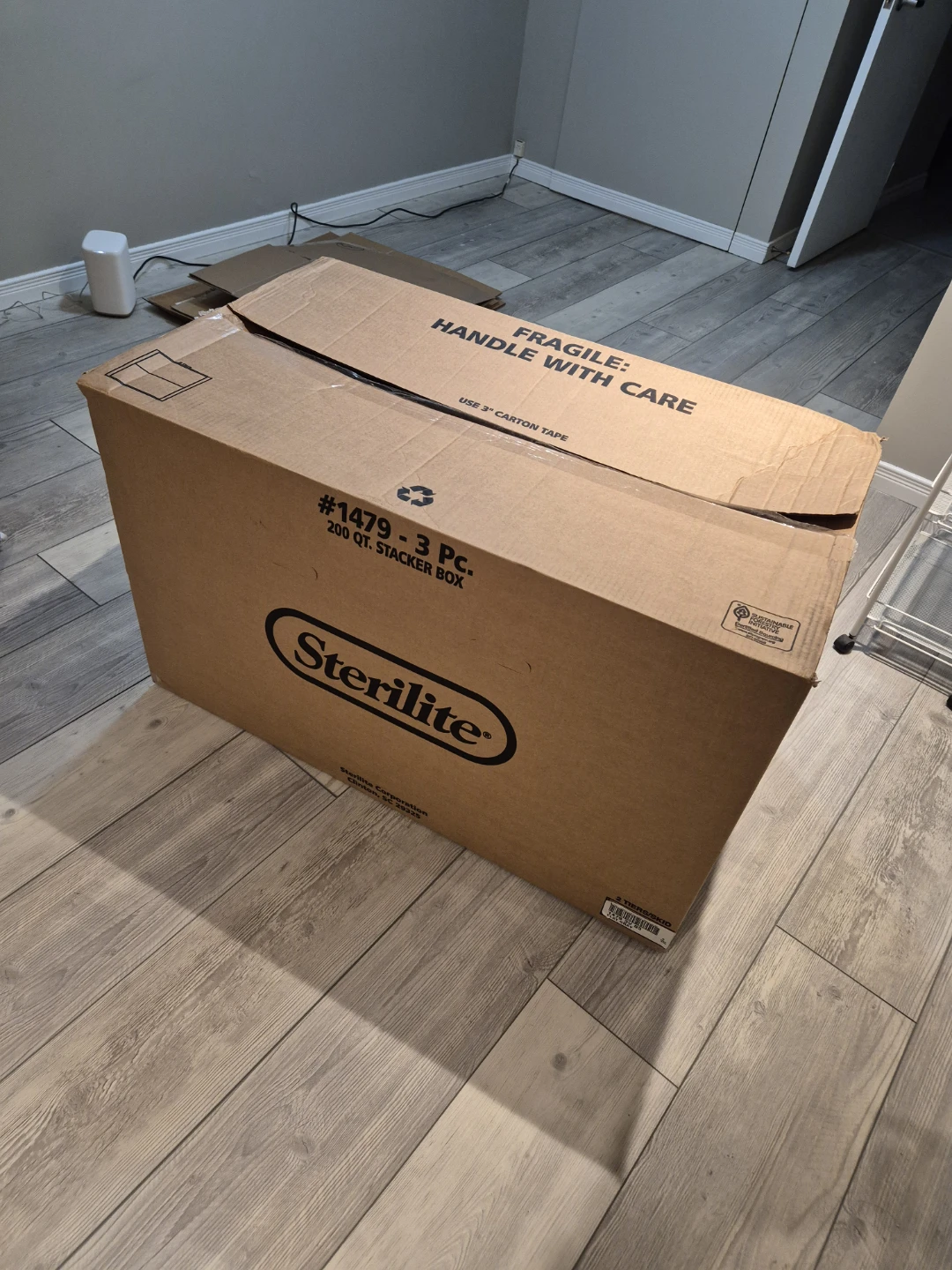 Shipping & Moving boxes - photo 3