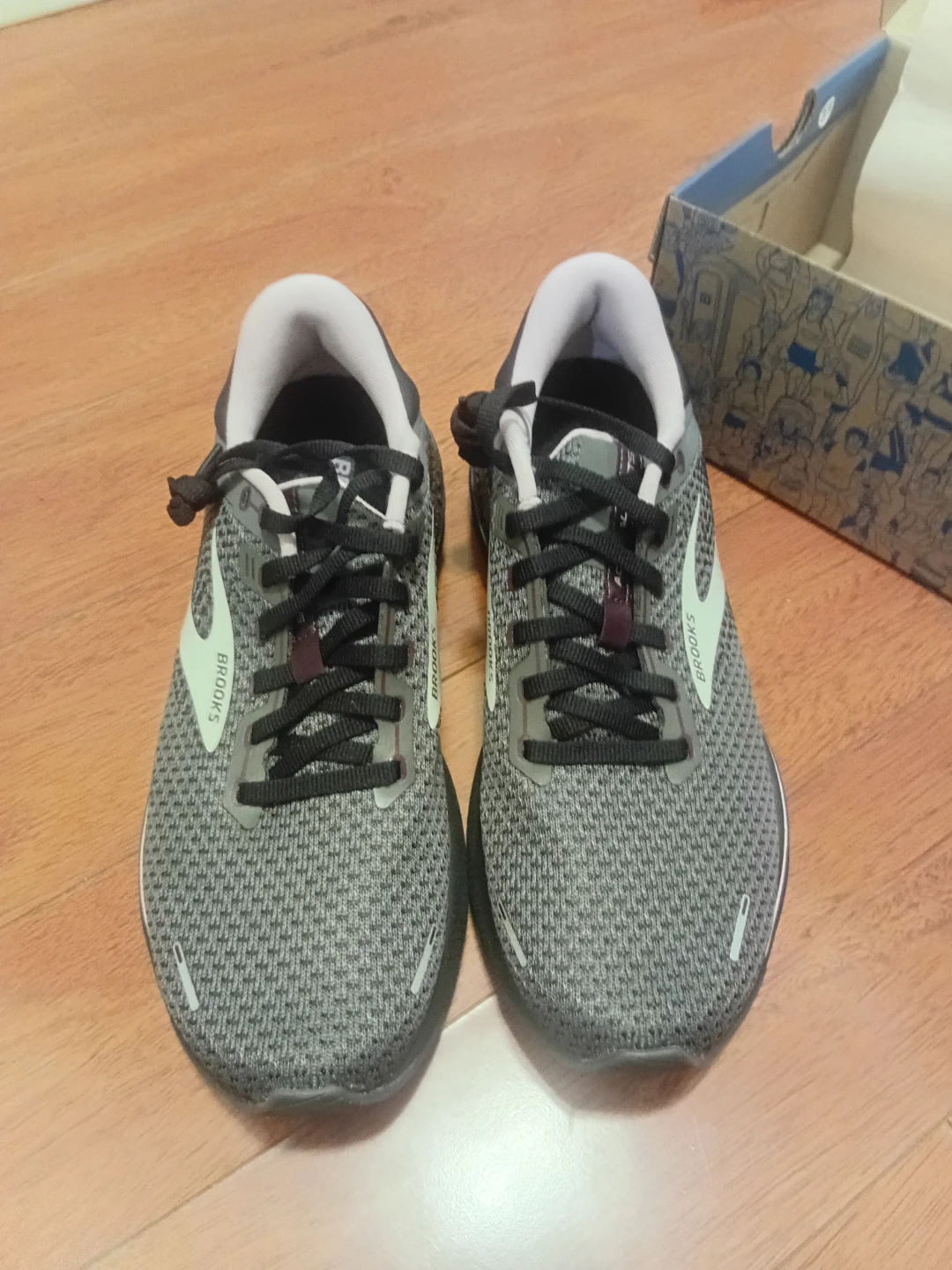 Brooks Adrenaline GTS 22 Women's Size 11 - photo 3