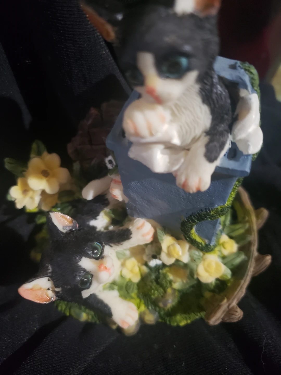 Black and White Kitten Statue
