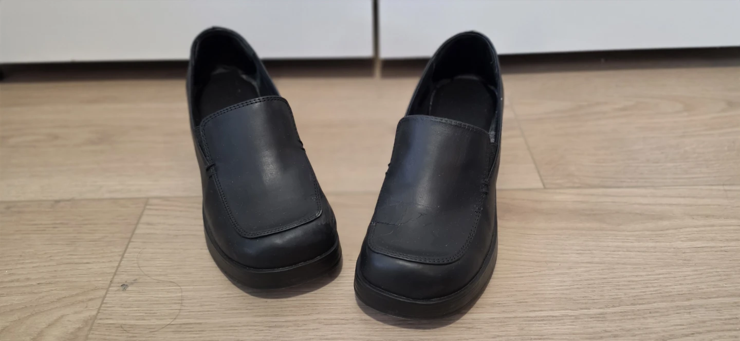 5 US COSPLAY Black platform loafers