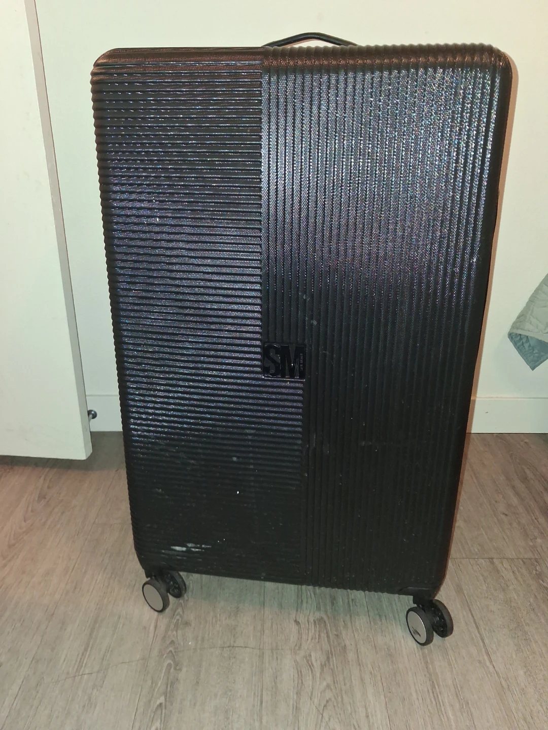 Anyzip and SM Hardshell Luggage Set