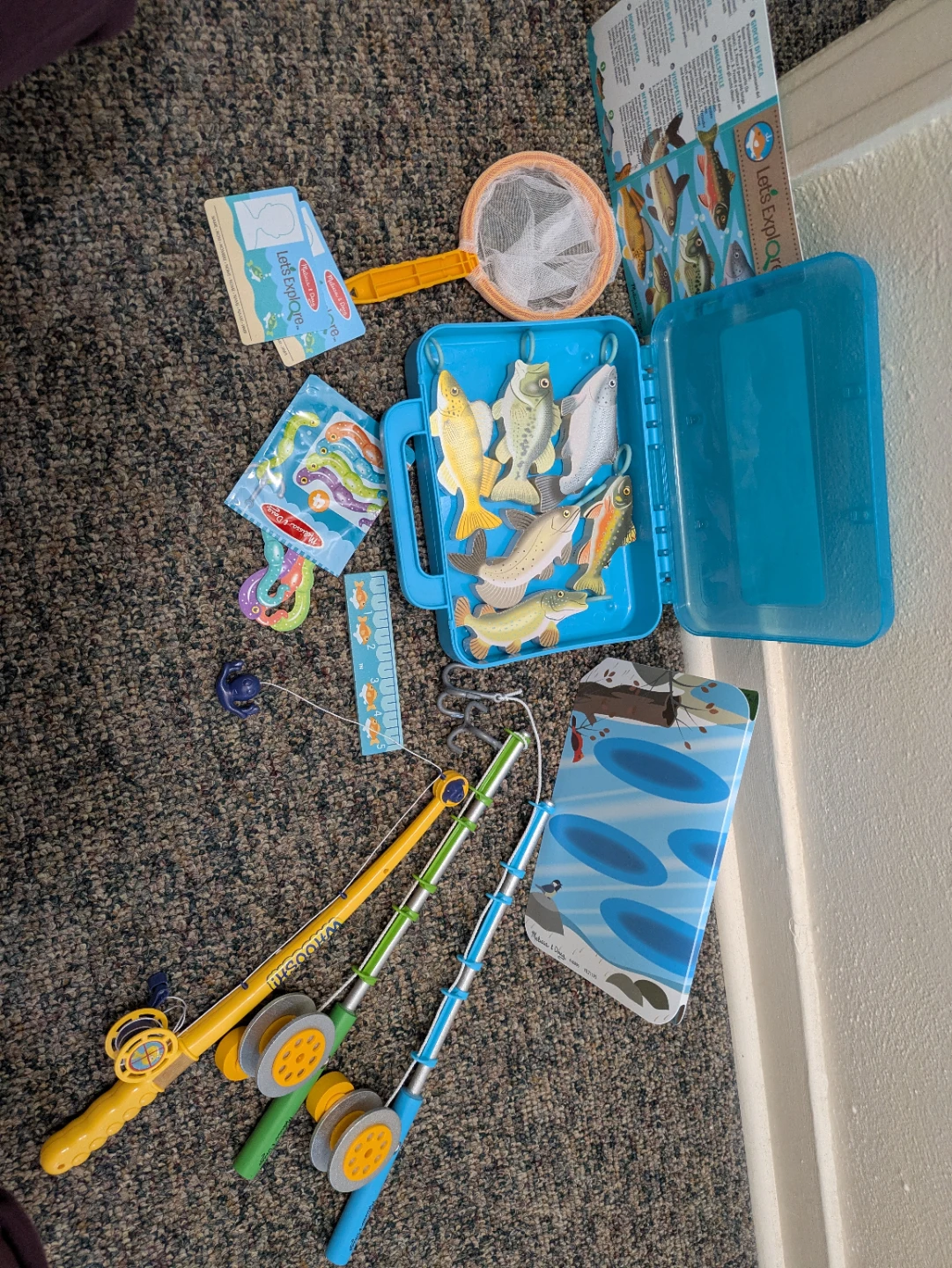 Melissa & Doug Let's Explore Fishing Play Set - photo 3