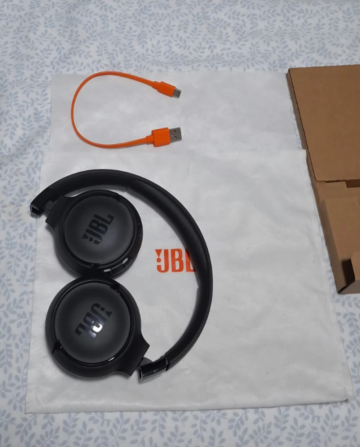 JBL Tune 520BT Wireless Headphones - photo 3