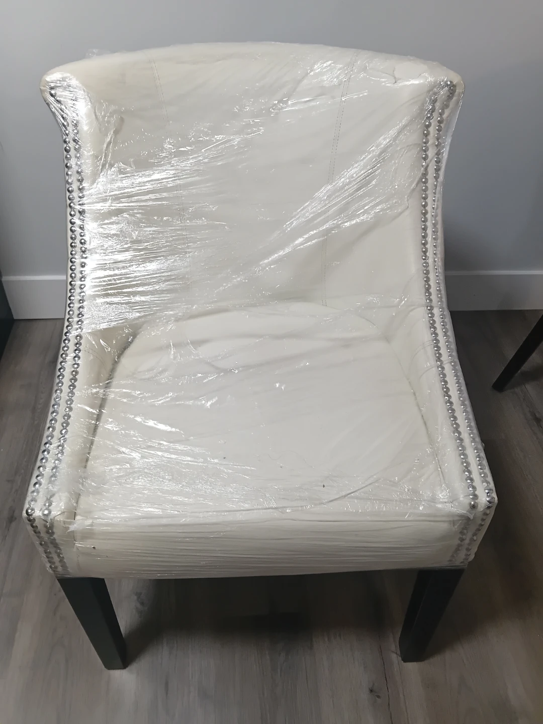 White  Accent Chair - photo 2