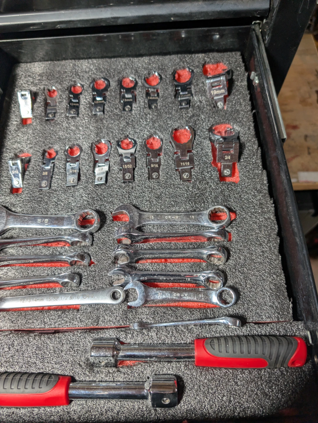 Bynford pro top box ,tools - photo 3